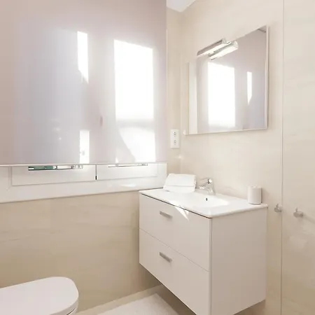 Friendly Gaudi Penthouse